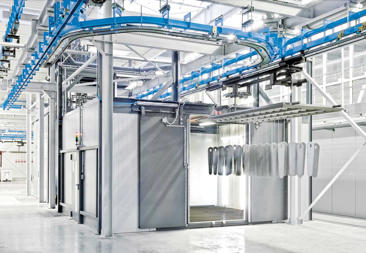 Hängende Fördertechnik bei Kewesta